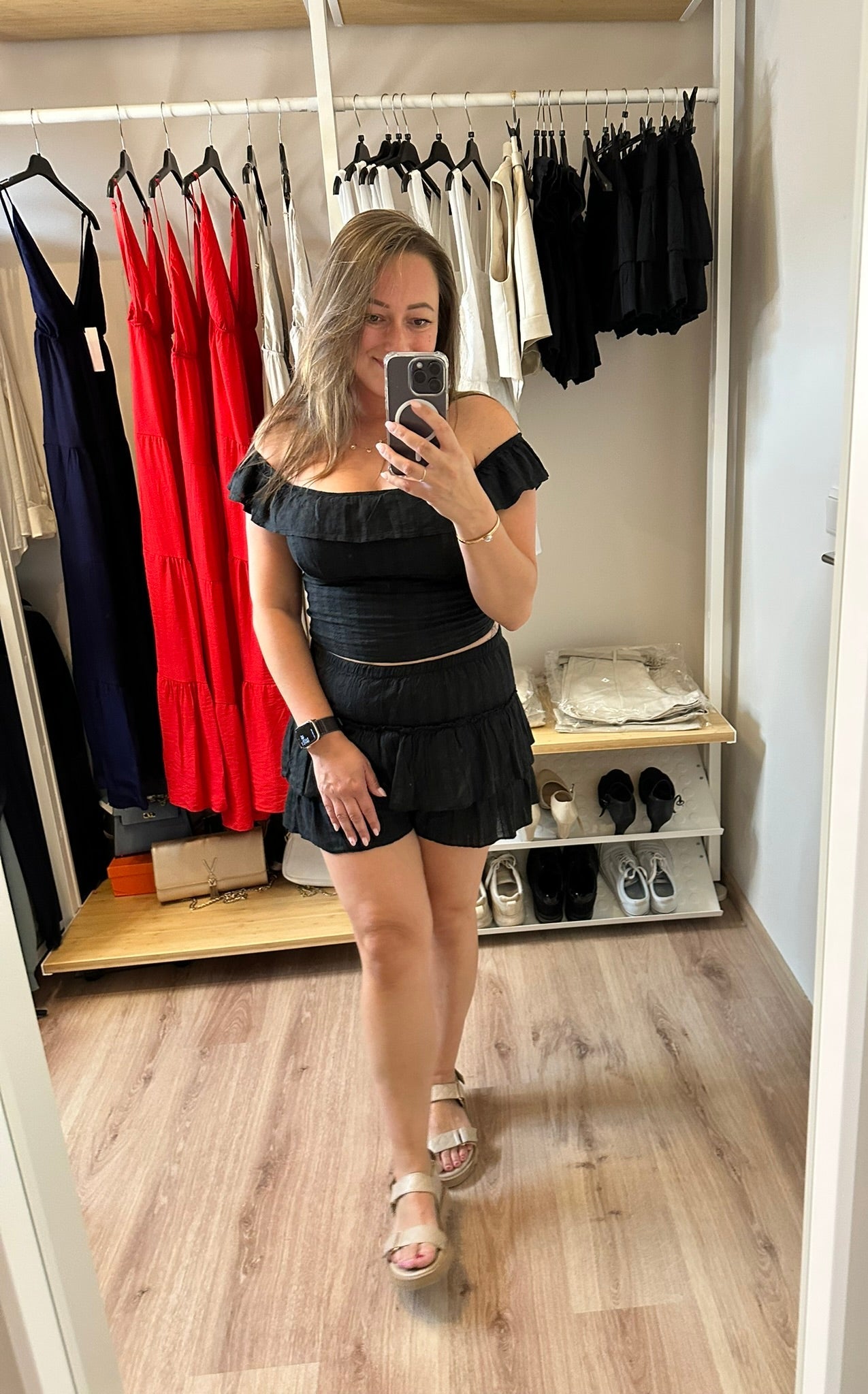 Zwart zomersetje - Shortje en off shoulder top - Petite Fashion